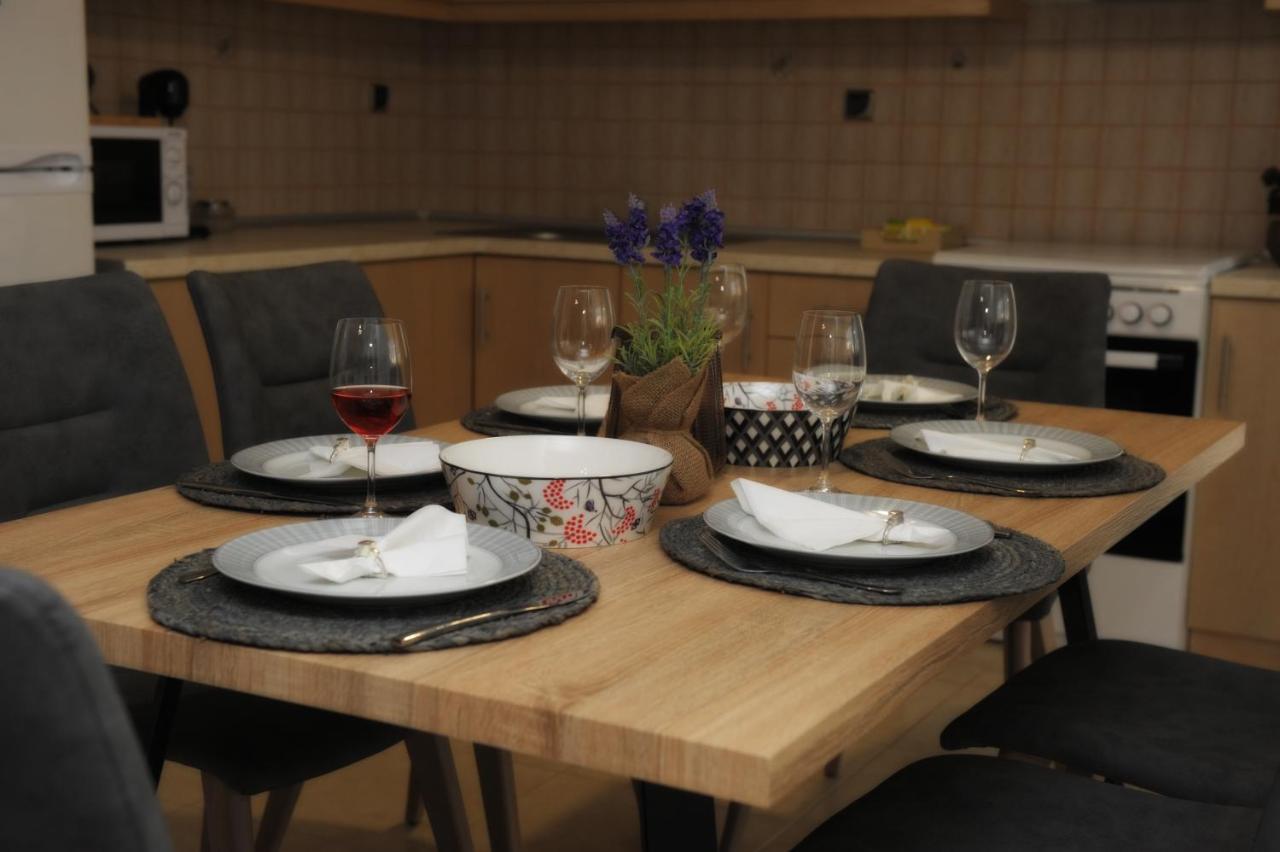 Onar Luxury Apartment Néa Péramos Zewnętrze zdjęcie